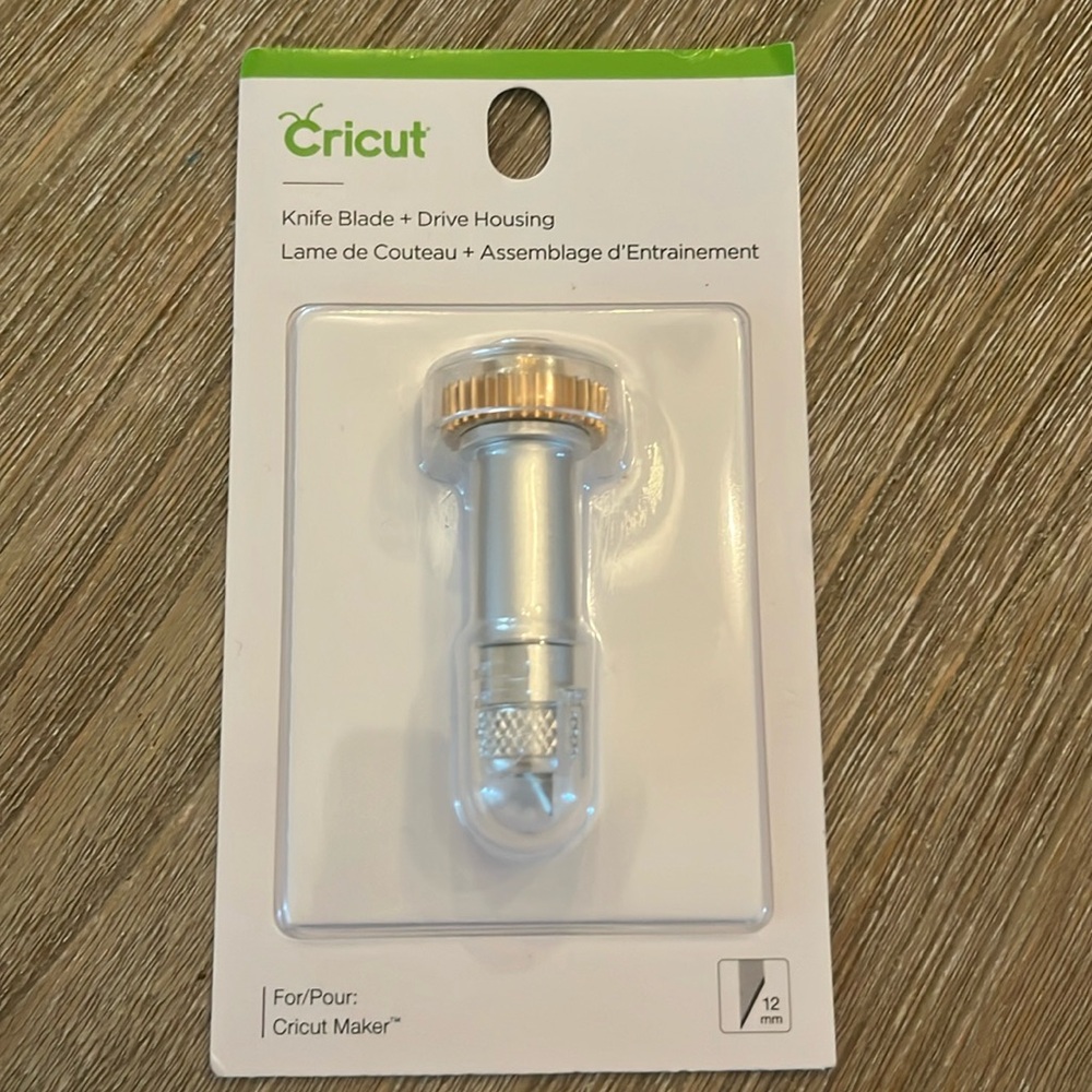 New cricut knife blade + drive housing.